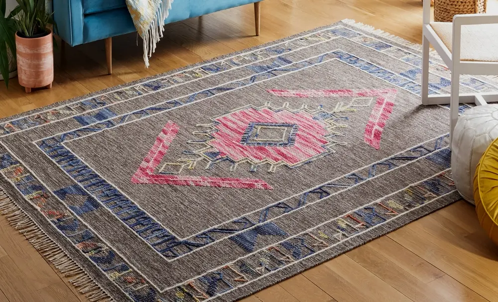 modern kilim wool living room rug.